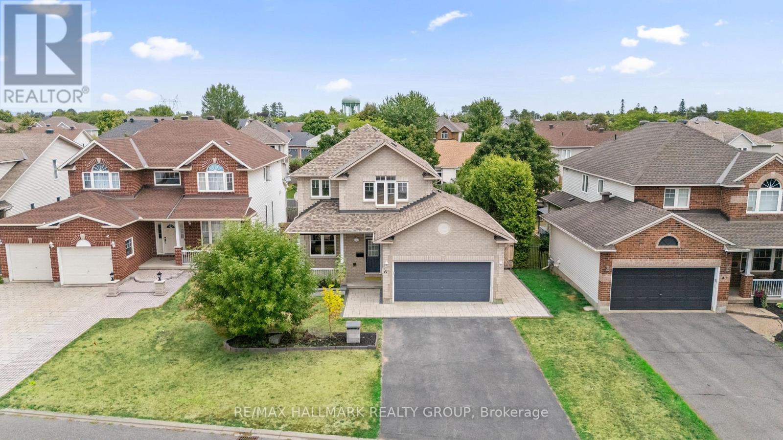 41 Smoketree Crescent