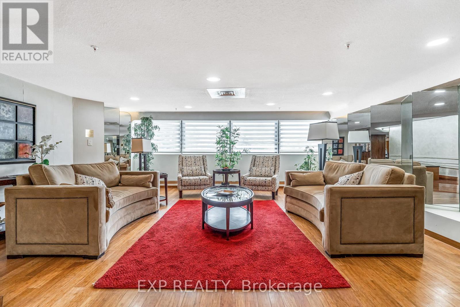 101 - 415 Greenview Avenue