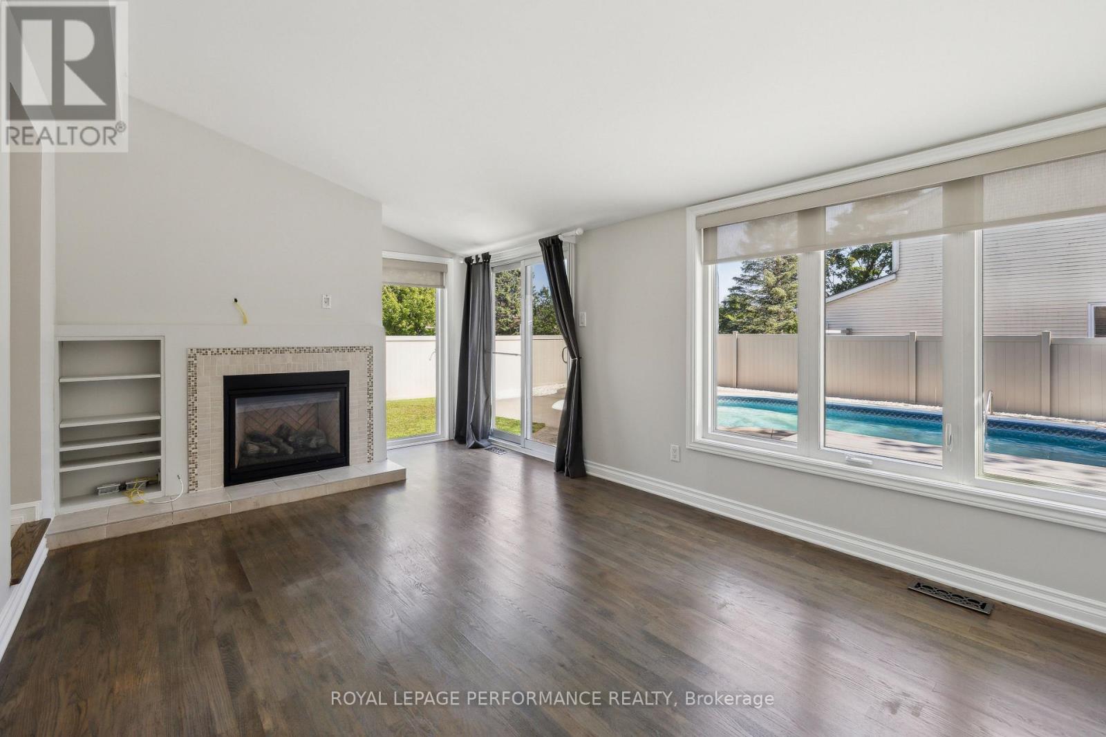 1873 Du Clairvaux Road