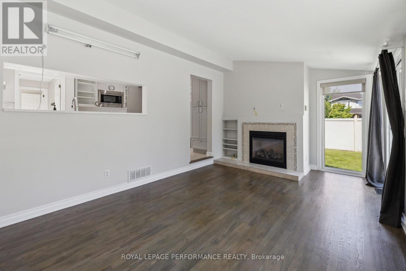 1873 Du Clairvaux Road