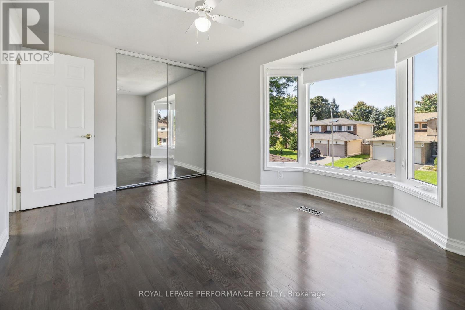 1873 Du Clairvaux Road