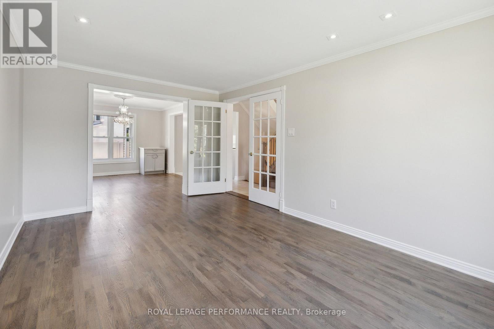 1873 Du Clairvaux Road