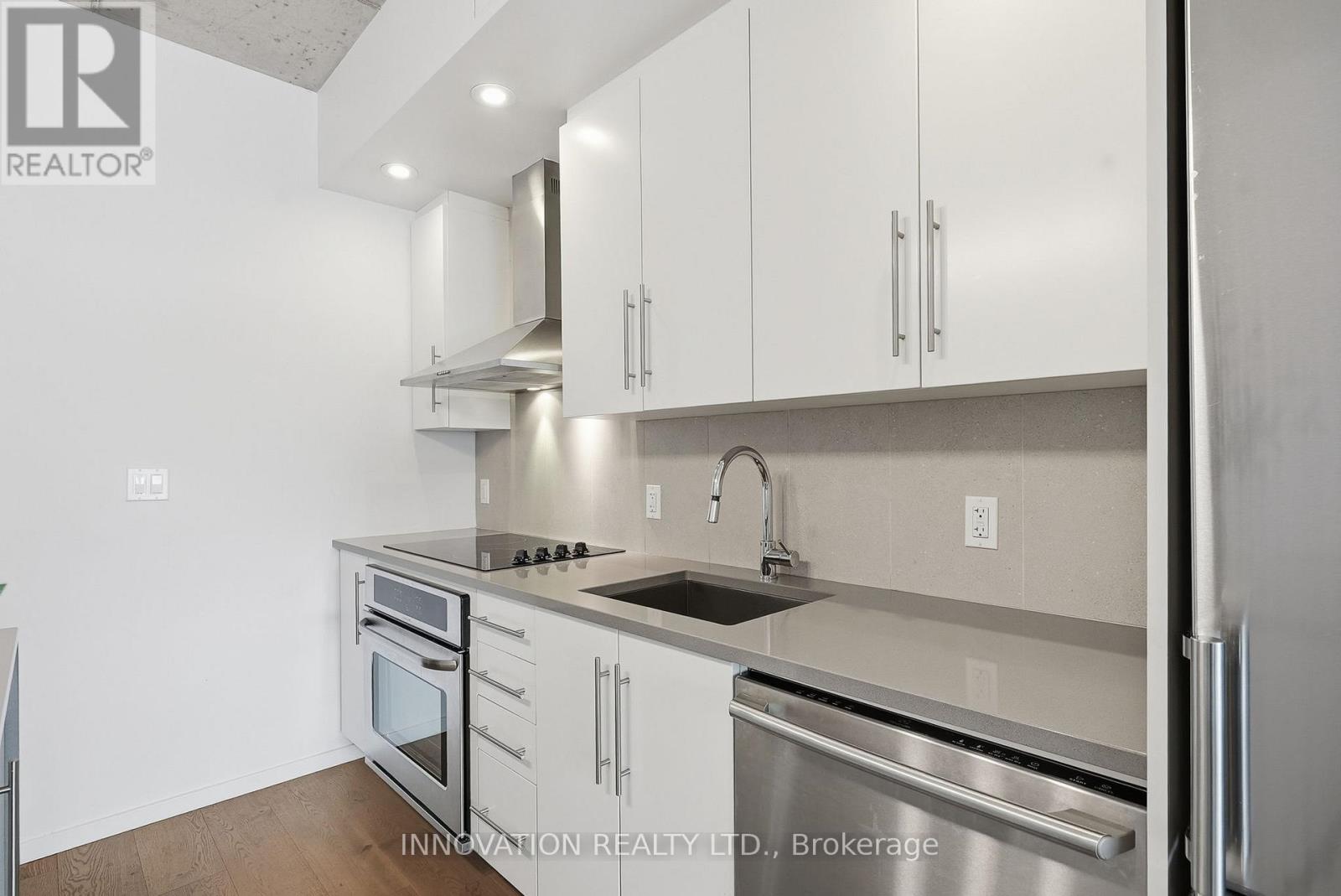 410 - 1000 Wellington Street W