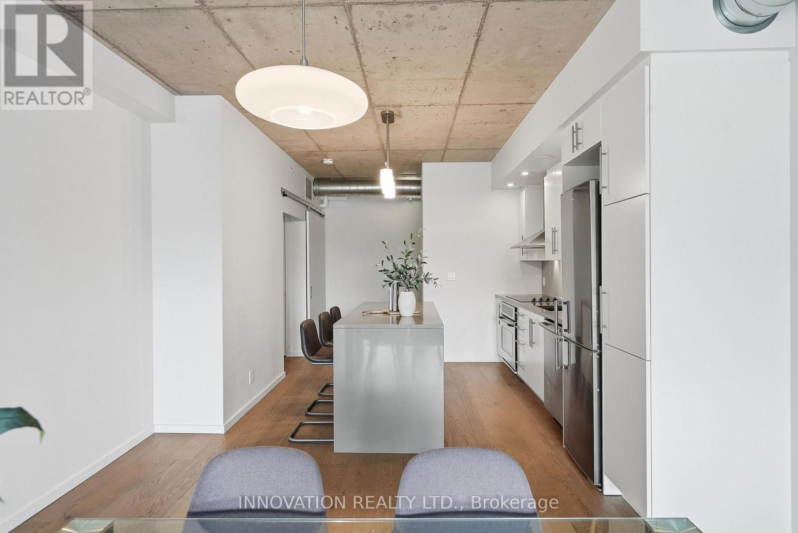 410 - 1000 Wellington Street W