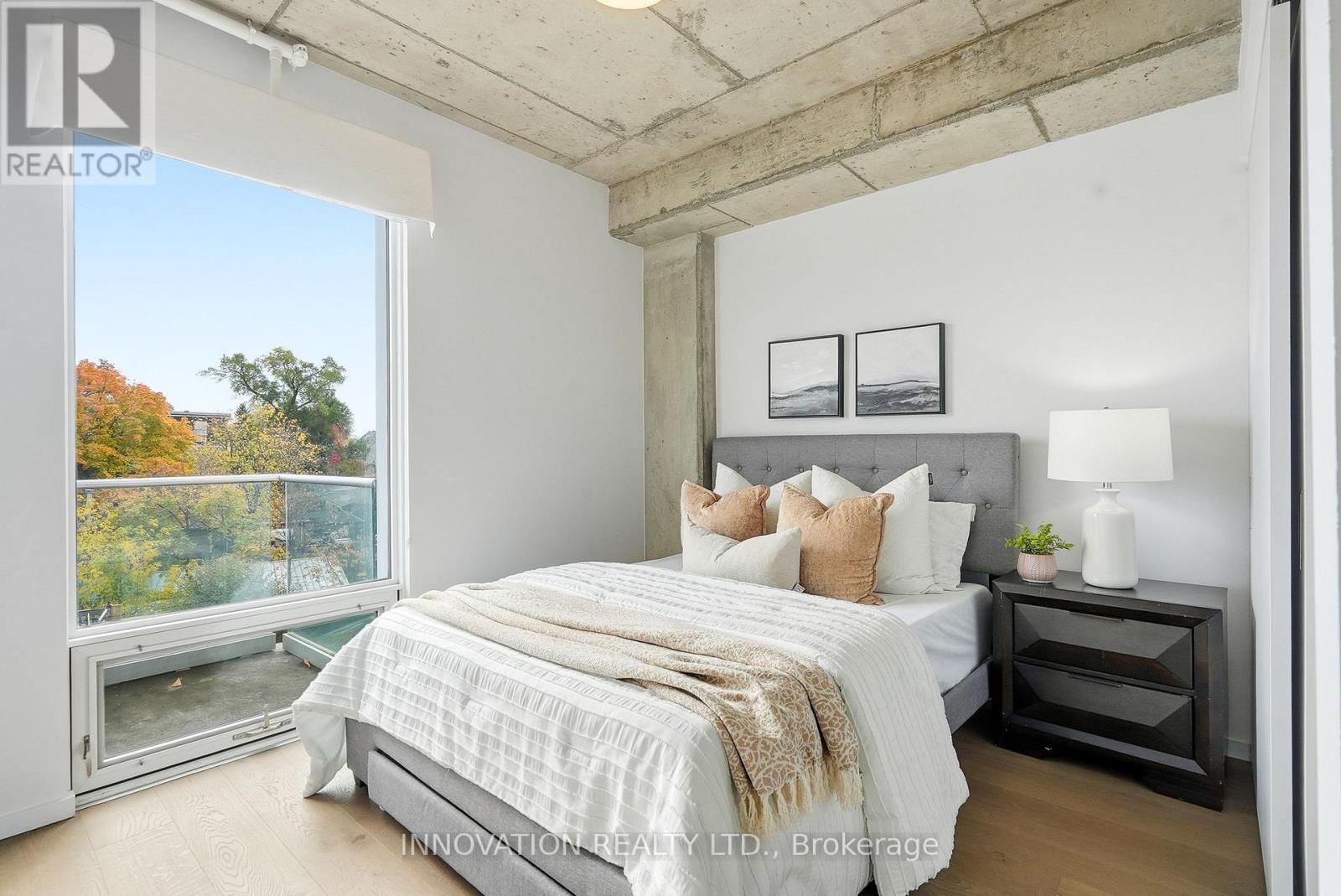 410 - 1000 Wellington Street W