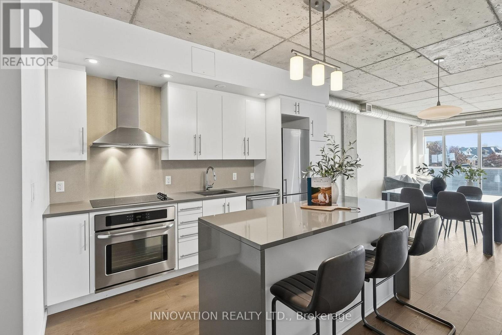 410 - 1000 Wellington Street W