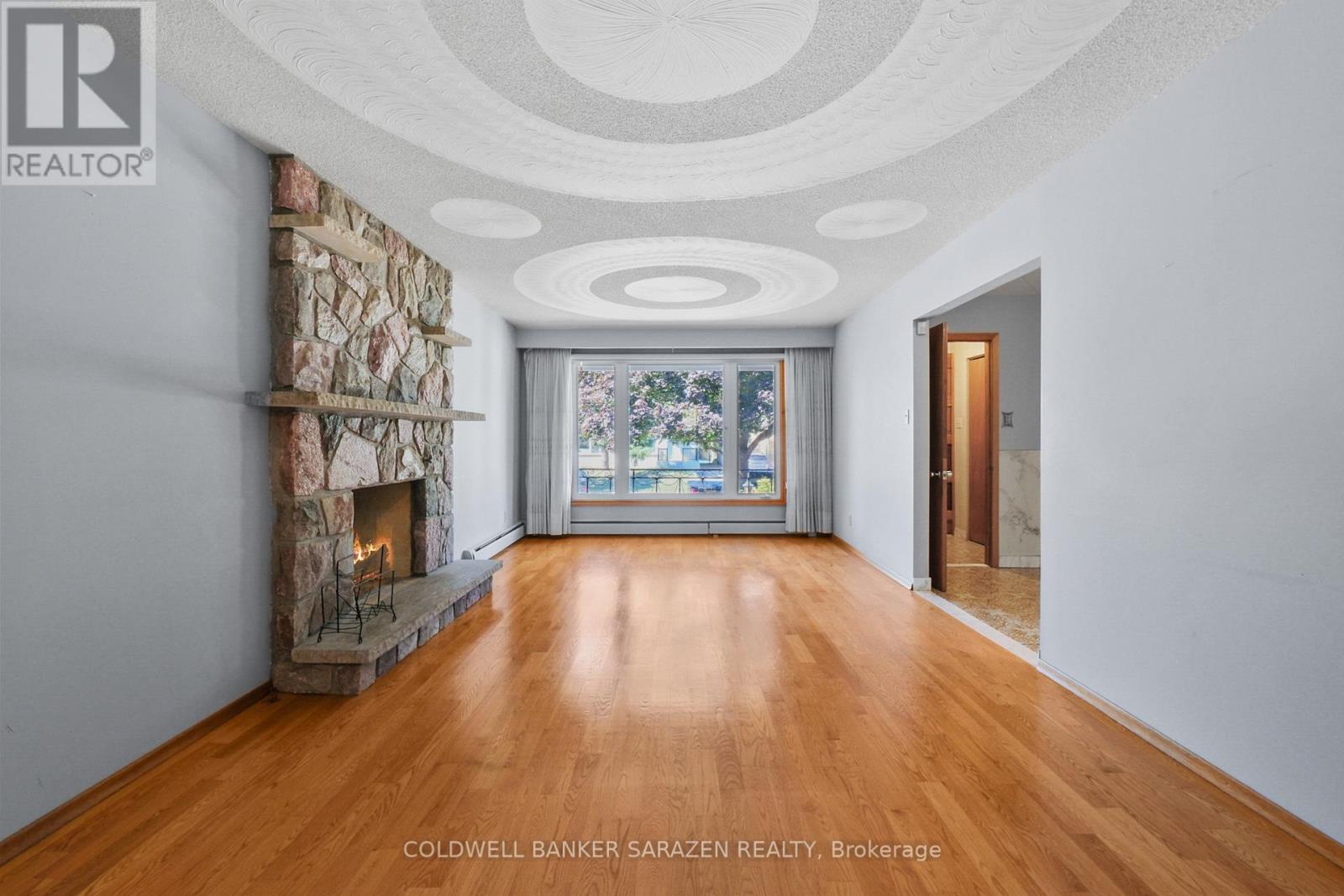 974 Greenbriar Avenue