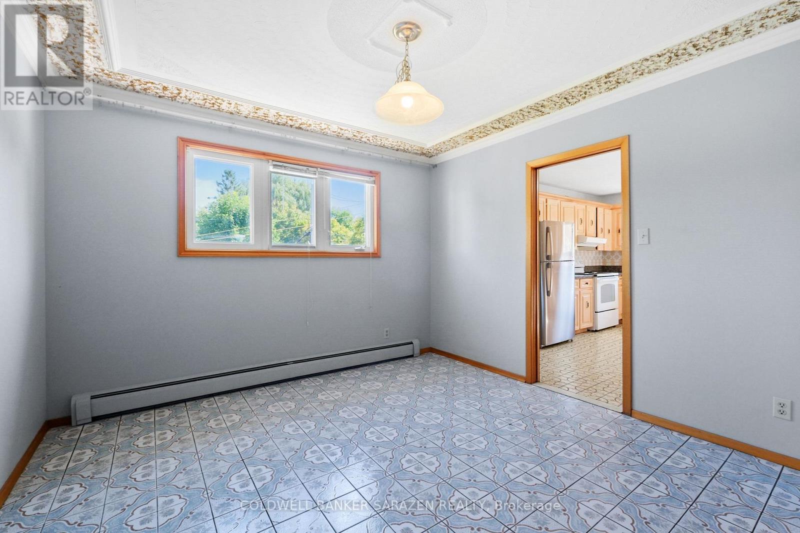 974 Greenbriar Avenue