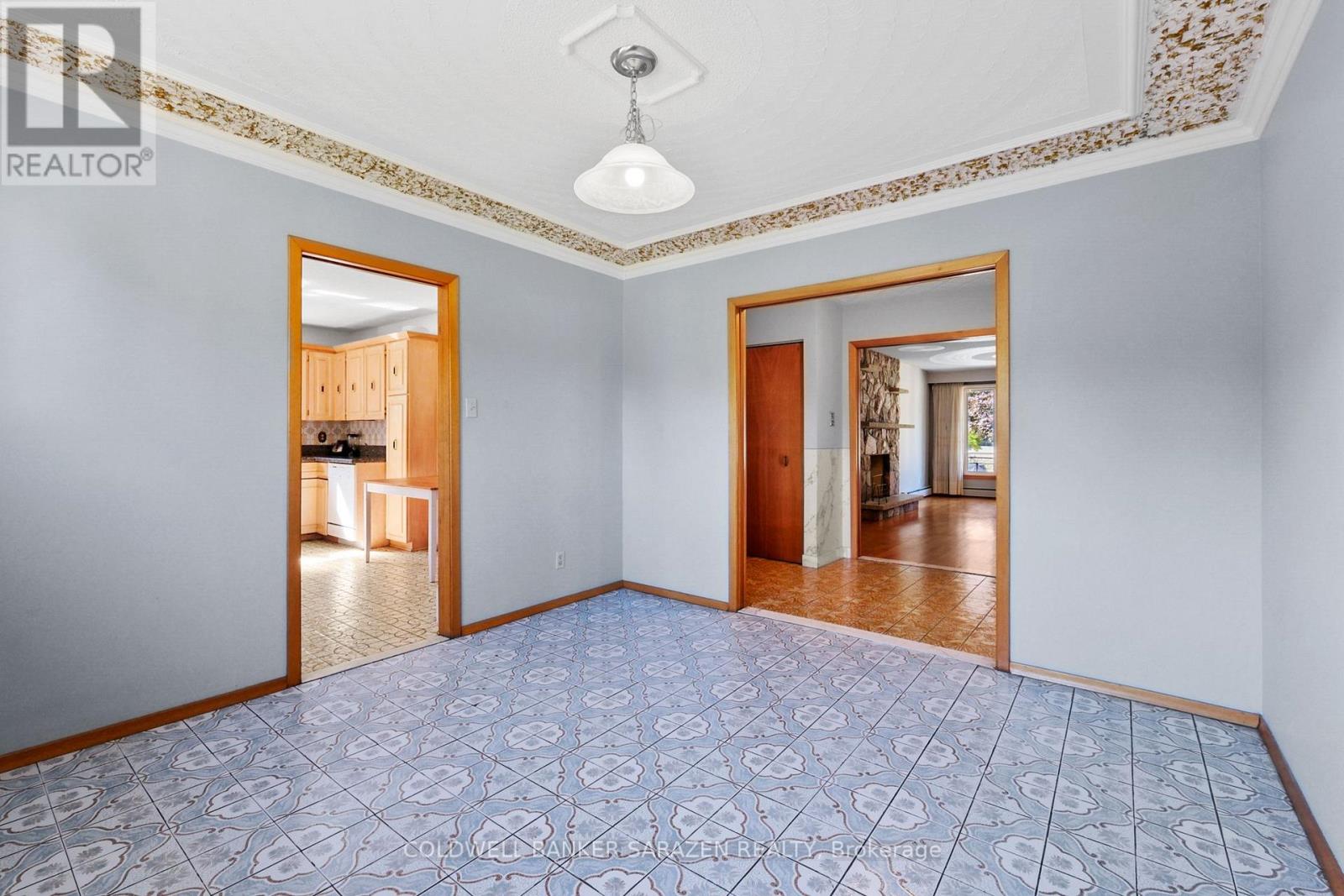 974 Greenbriar Avenue