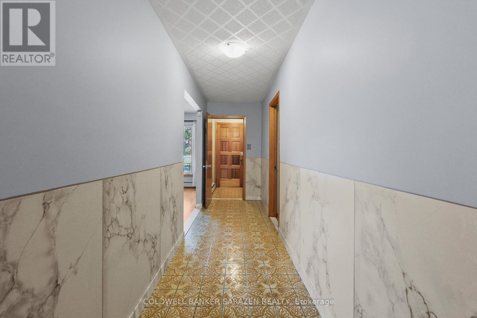 974 Greenbriar Avenue