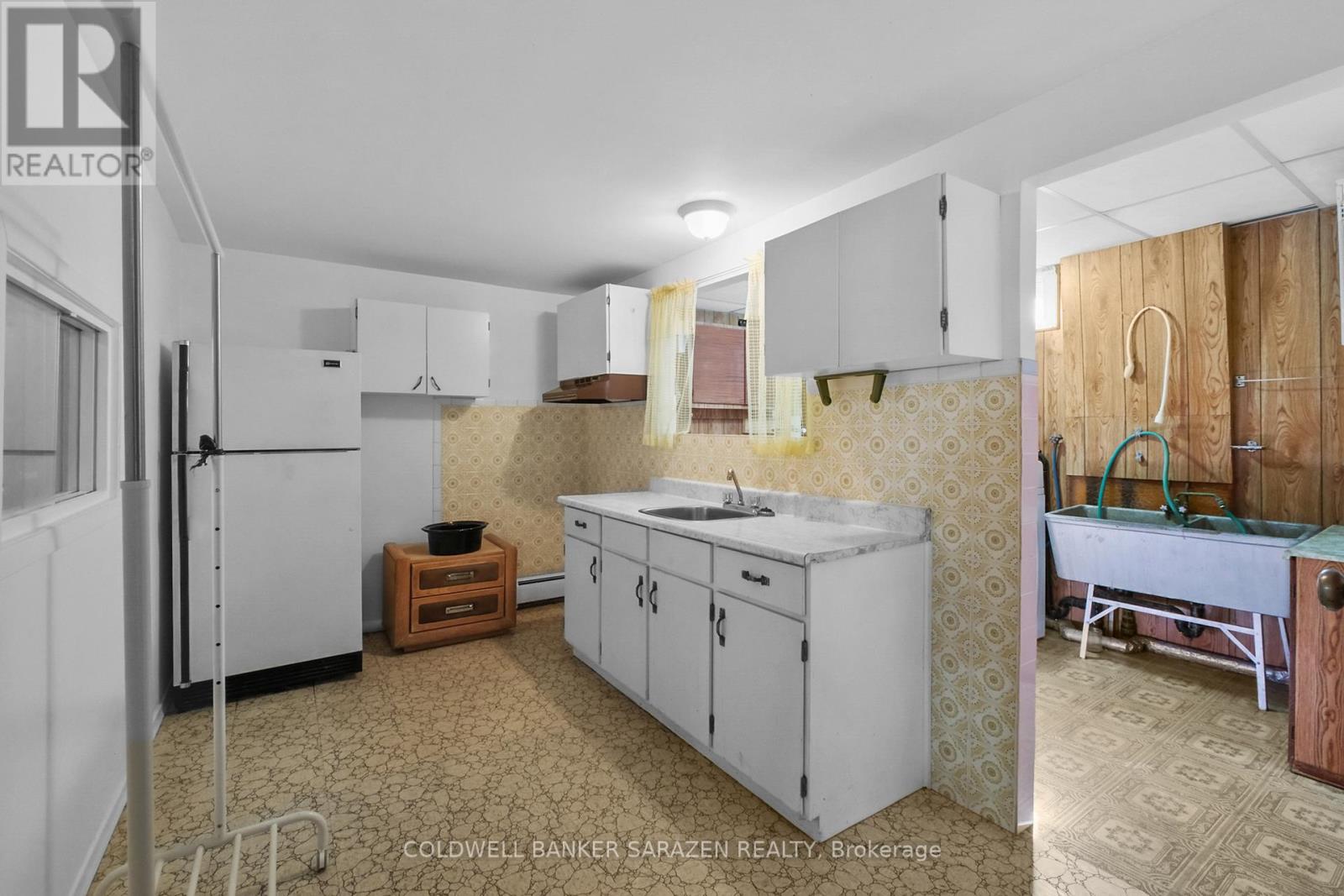 974 Greenbriar Avenue