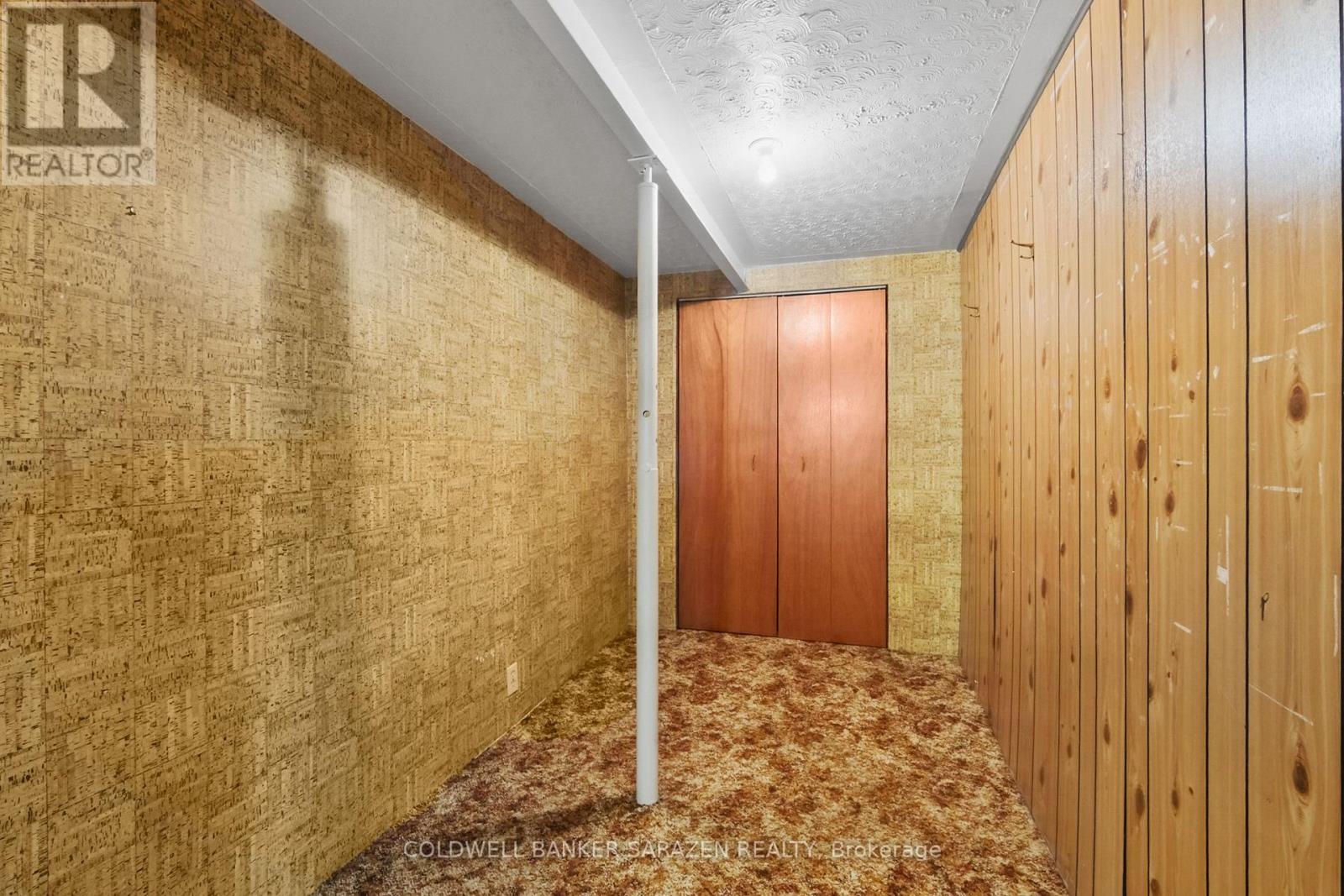 974 Greenbriar Avenue