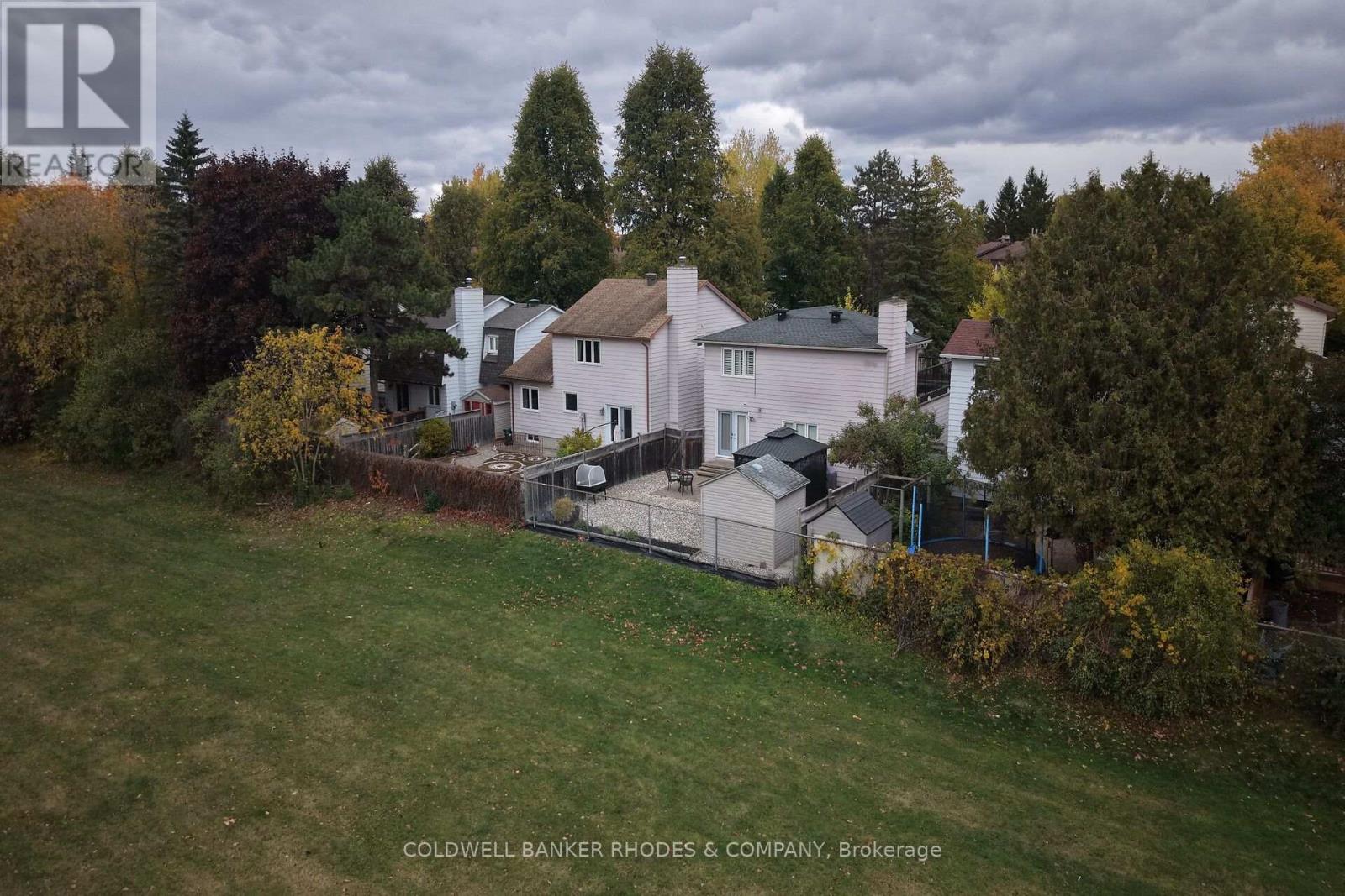 8 Confederation Private