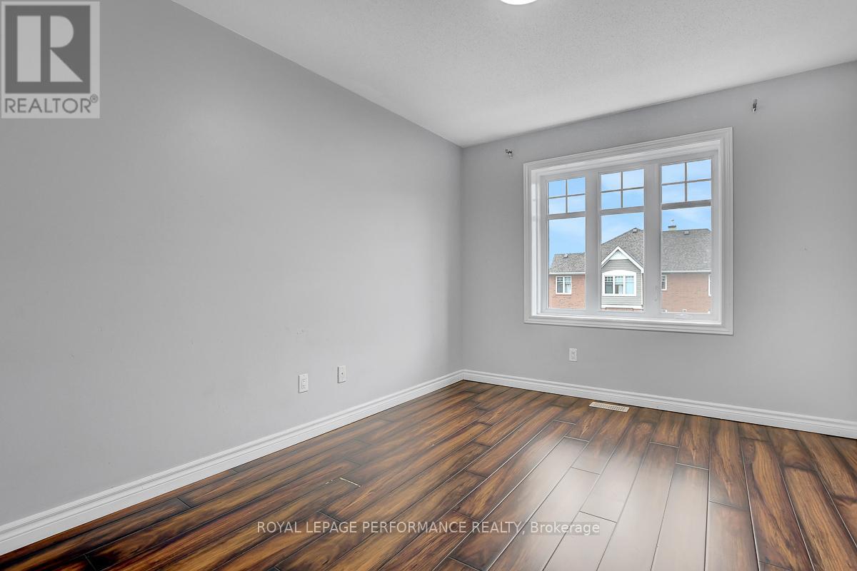 880 White Alder Avenue