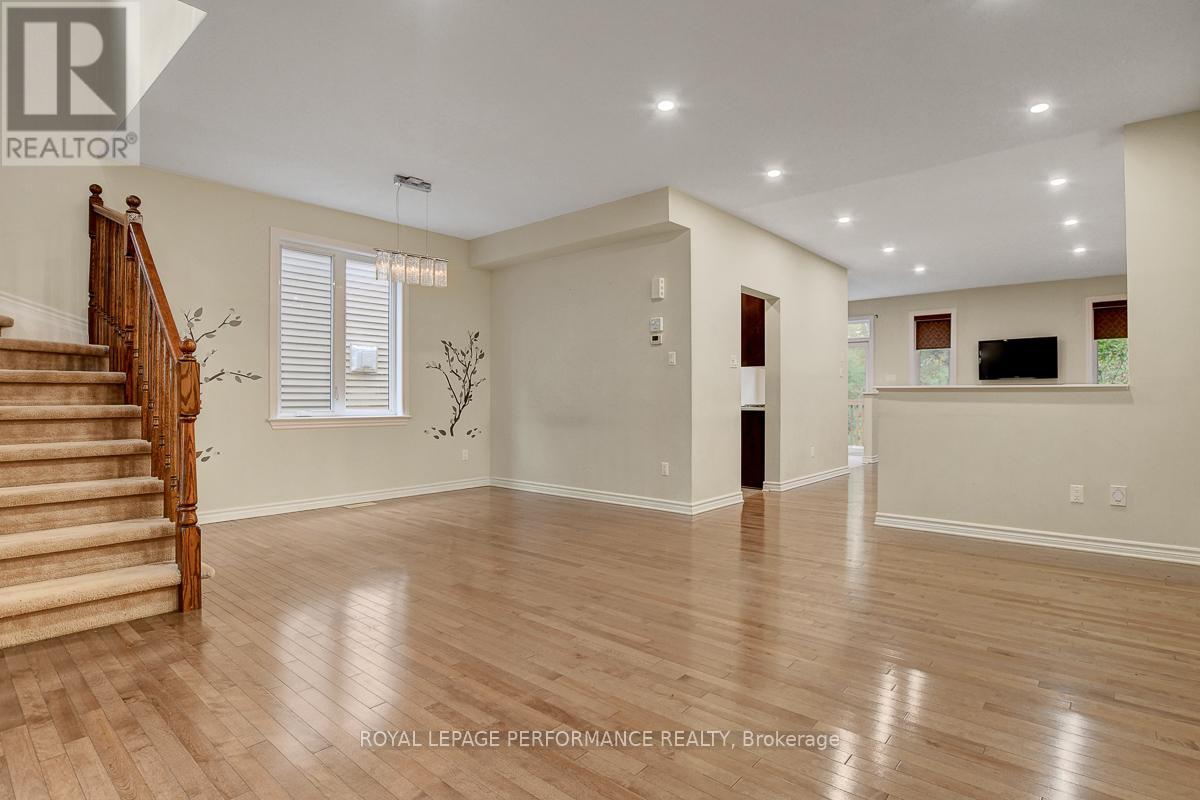 880 White Alder Avenue