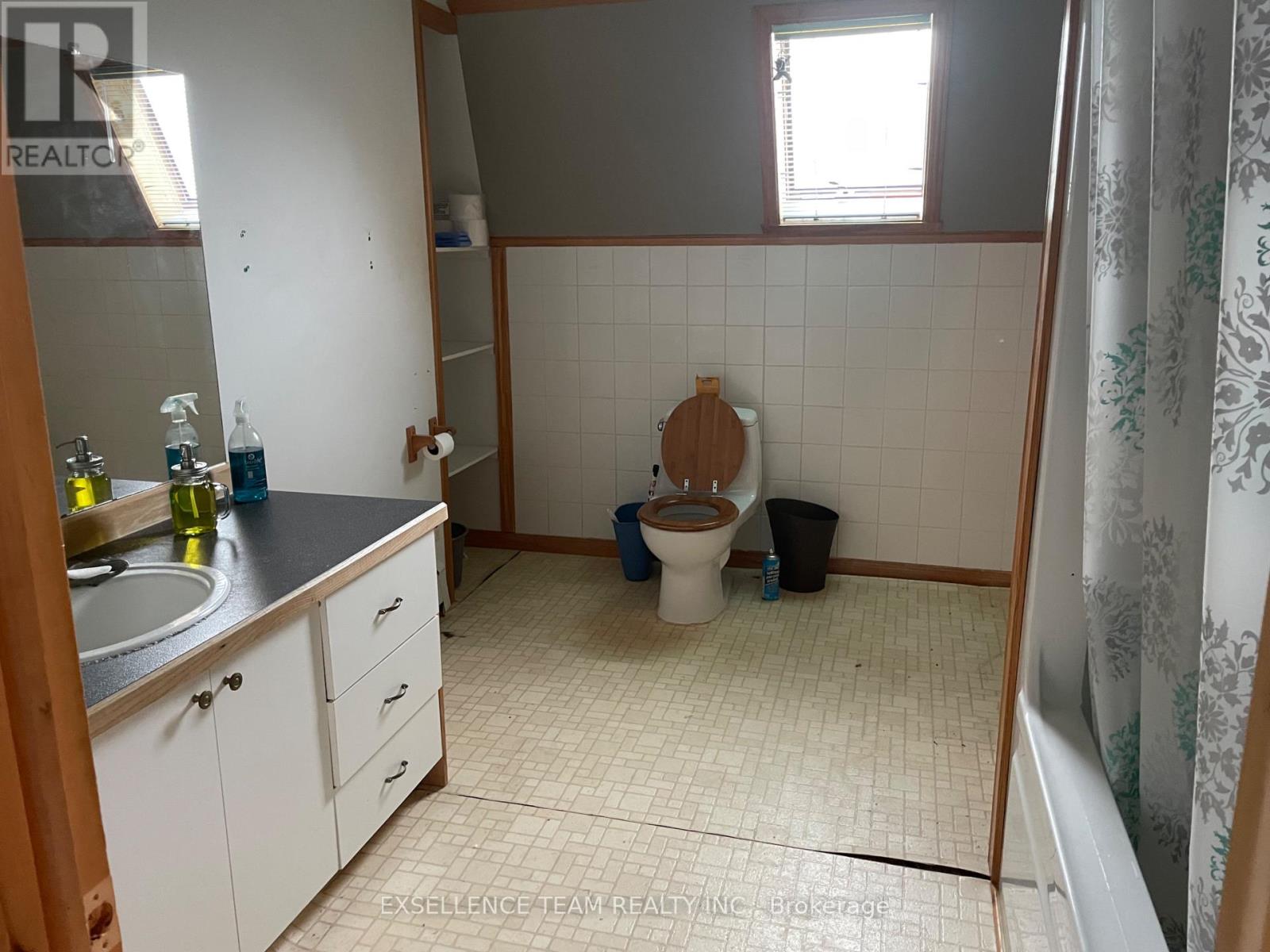 20115 Beaupre Road W