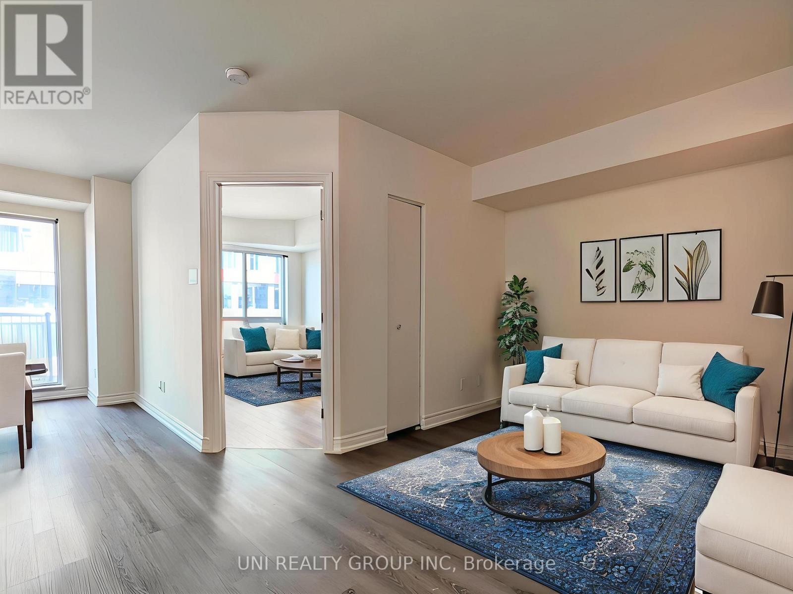 302 - 200 Rideau Street