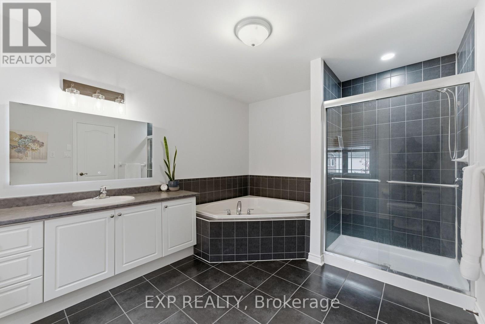 17 Olde Towne Avenue