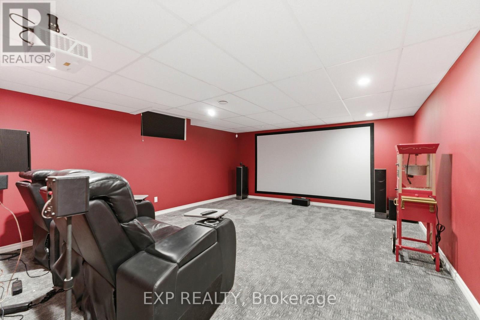 17 Olde Towne Avenue