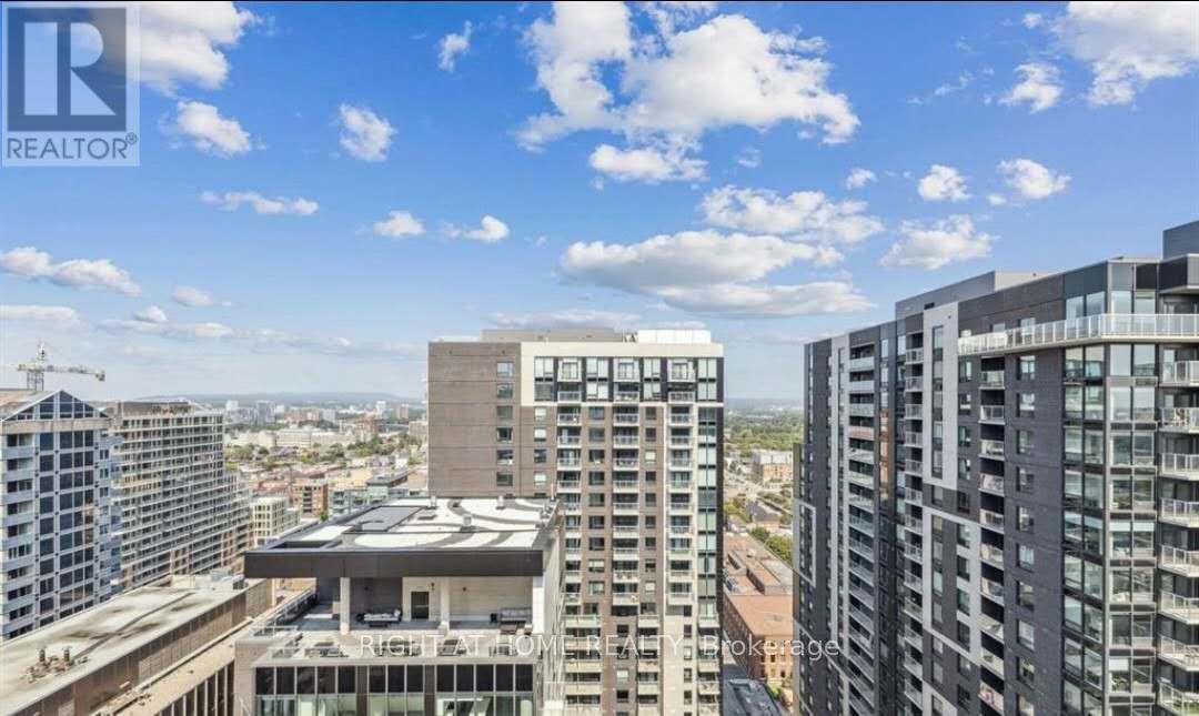 2604 - 242 Rideau Street