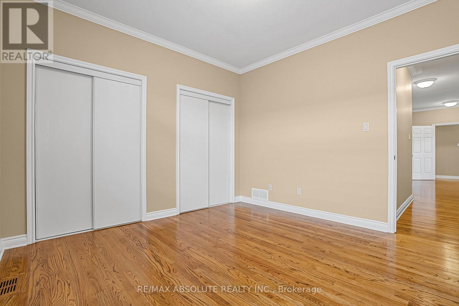 1513 Apeldoorn Avenue