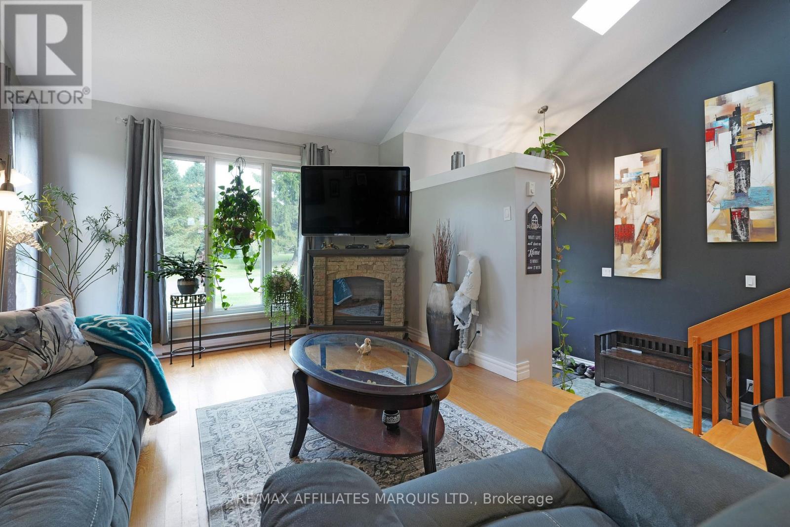 21 Ste Therese Boulevard