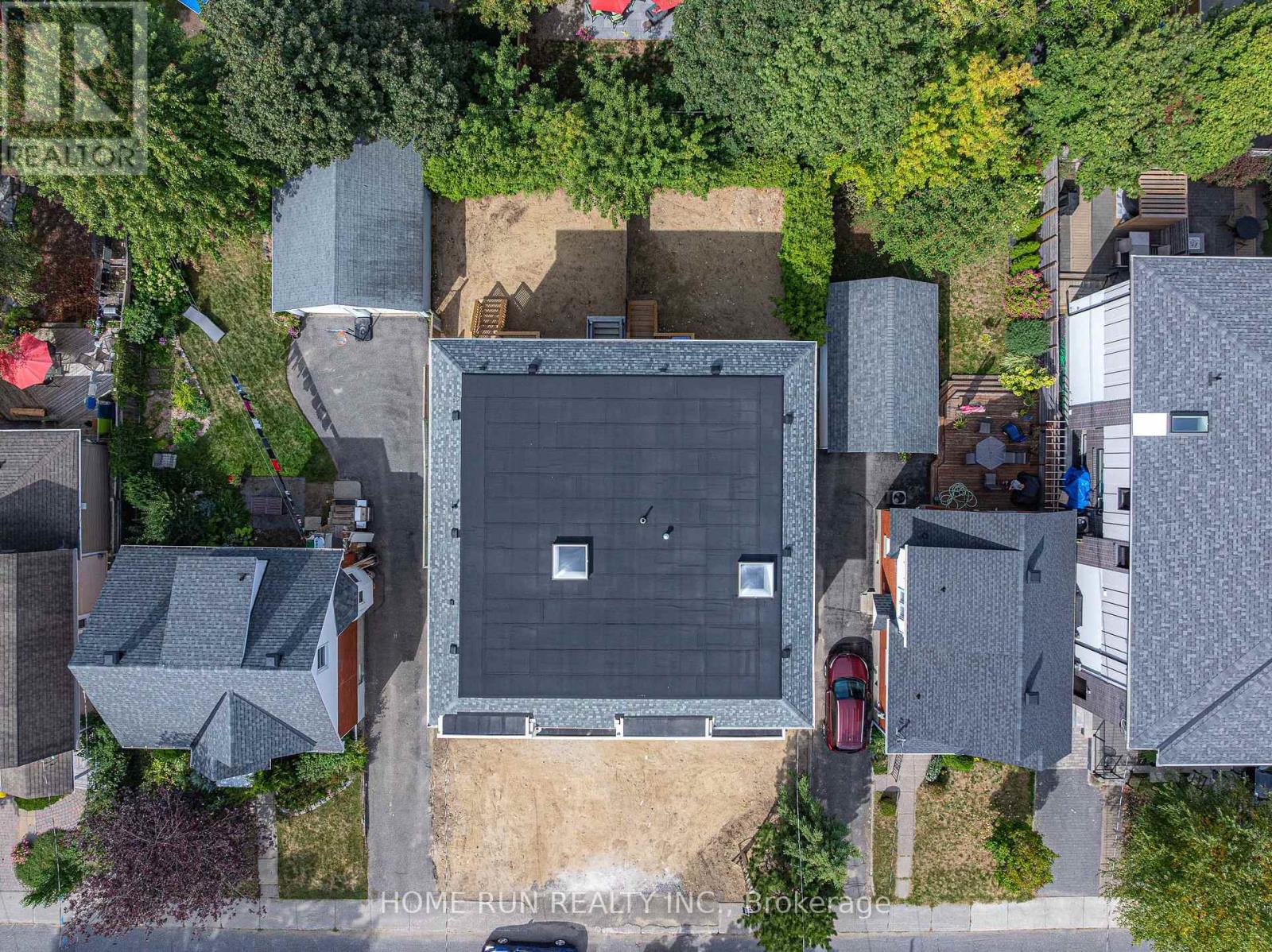 297 Dovercourt Avenue