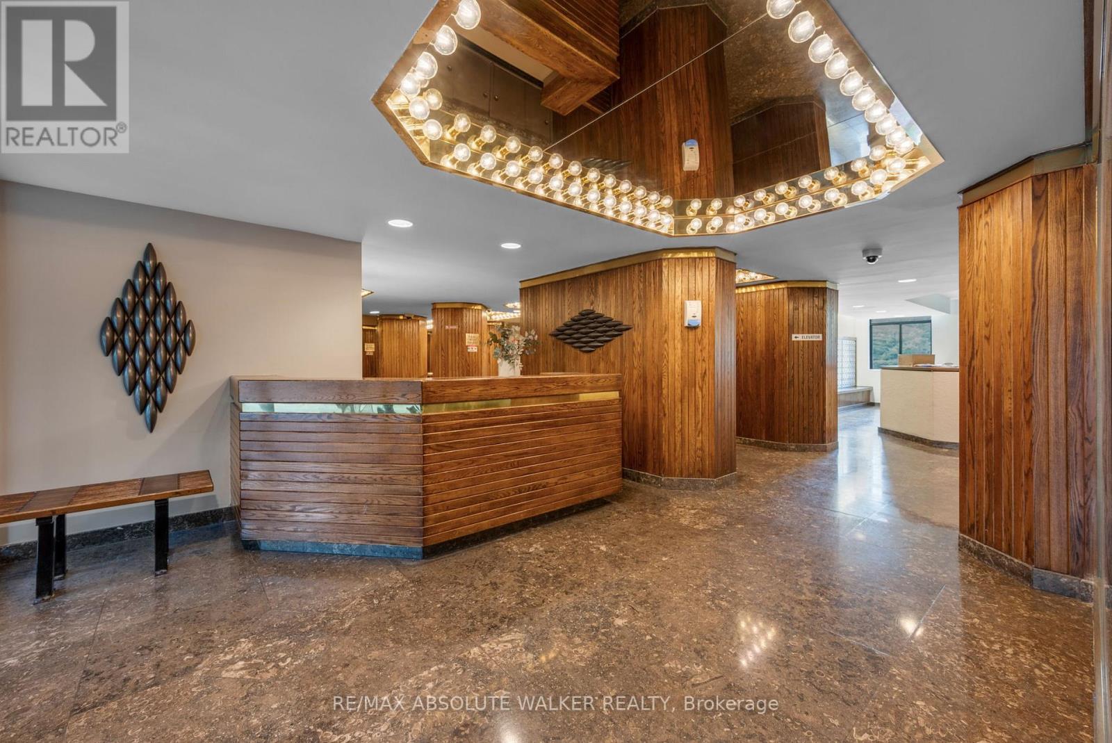 414 - 2871 Richmond Road