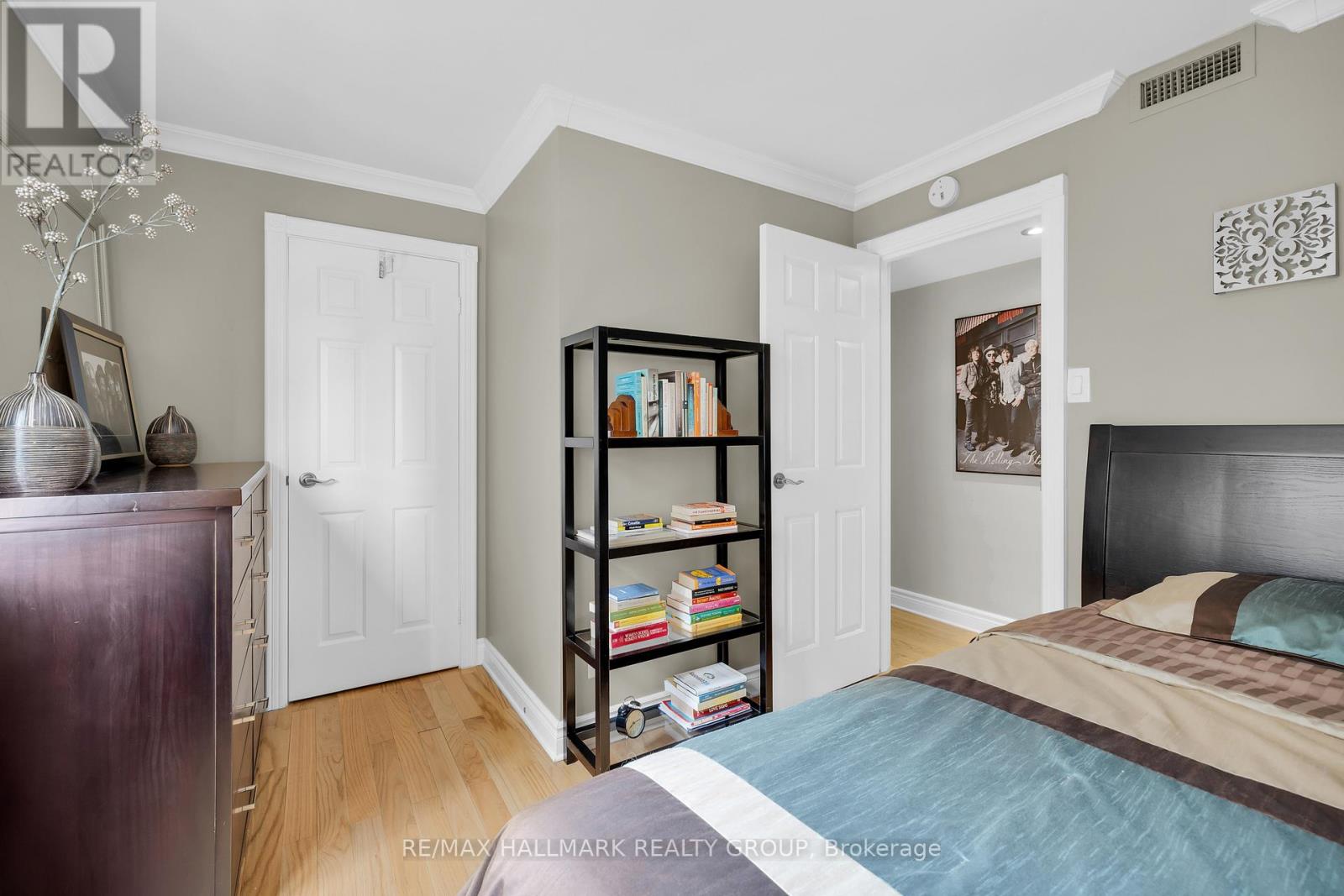 402 - 470 Laurier Avenue W