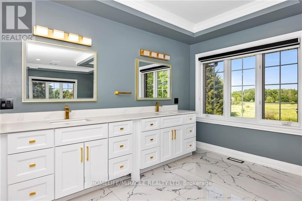 141 Kerry Hill Crescent