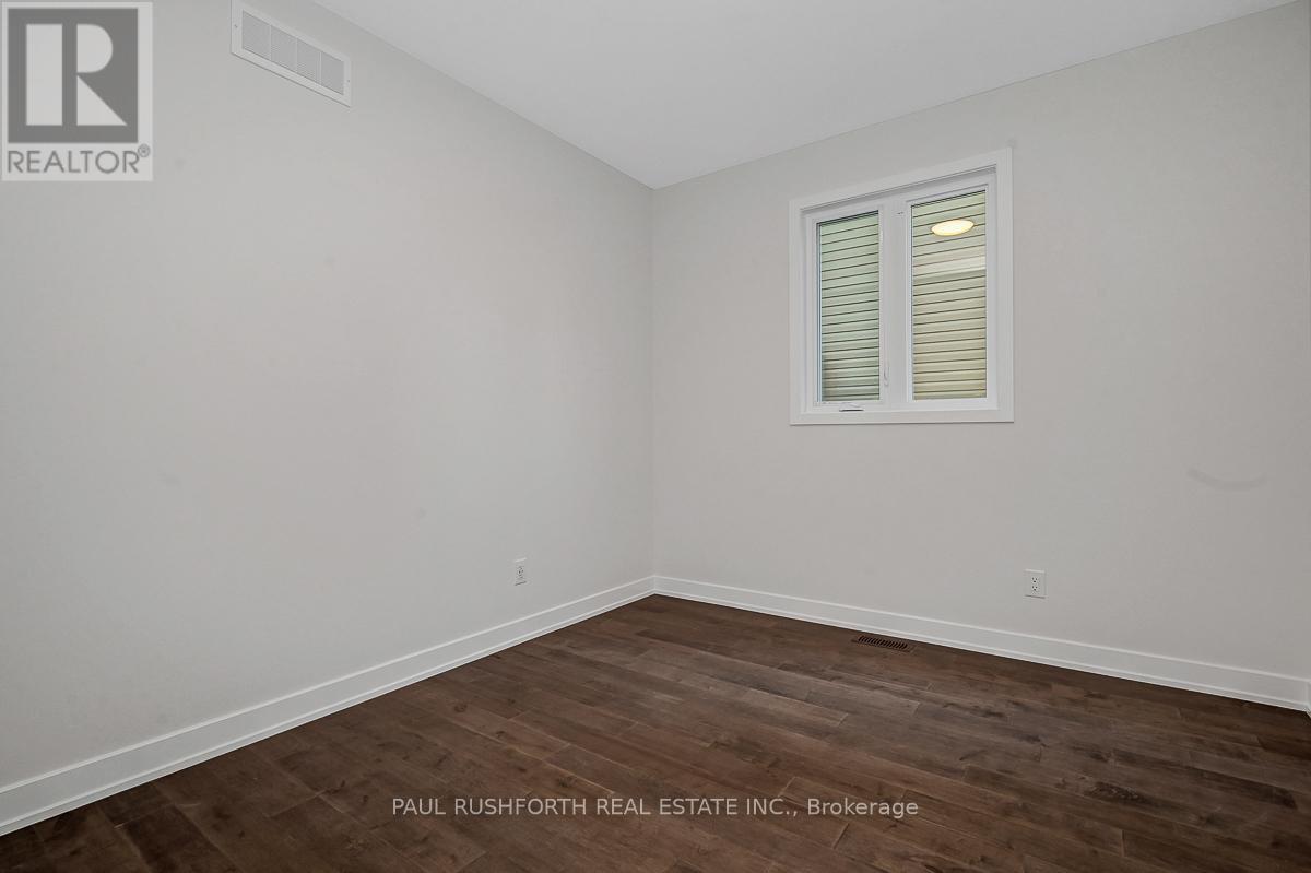 124 Chandelle Private