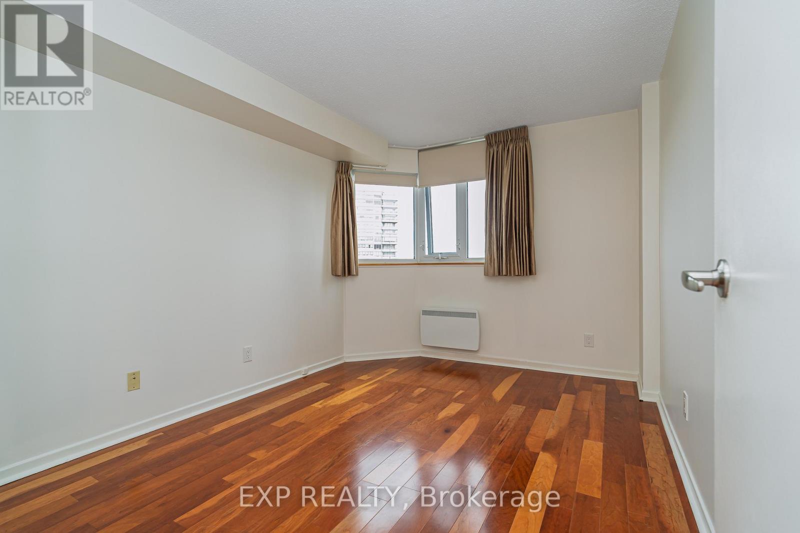 2305 - 1500 Riverside Drive