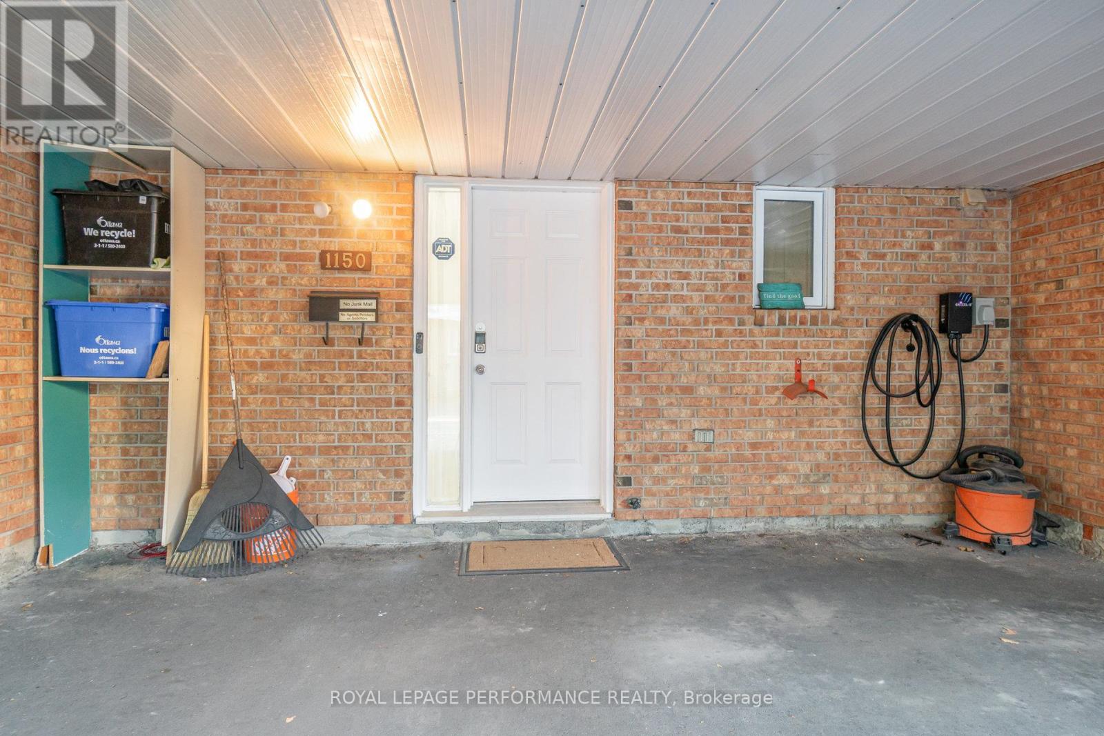 1150 Chimney Hill Way