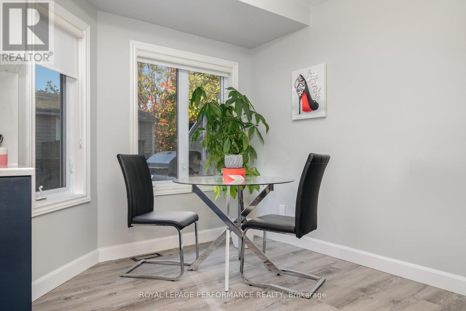 1150 Chimney Hill Way