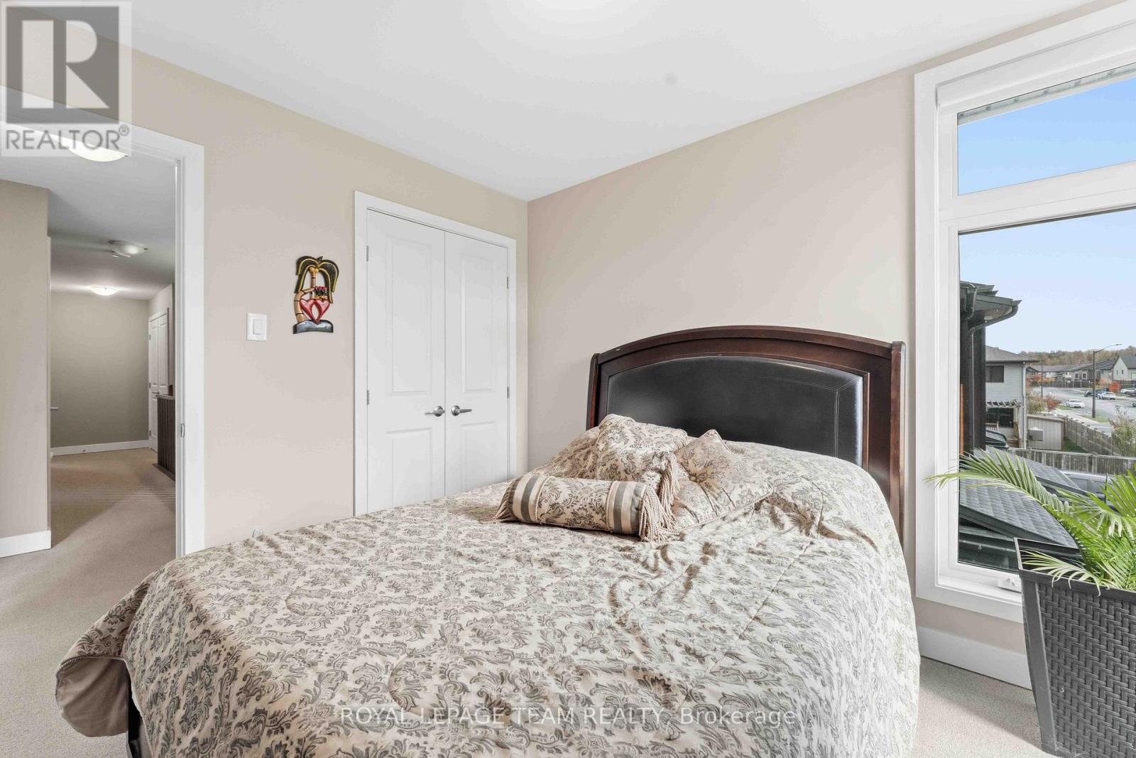 542 Borbridge Avenue