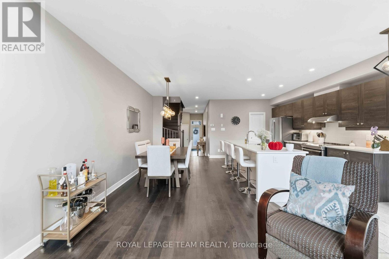 542 Borbridge Avenue