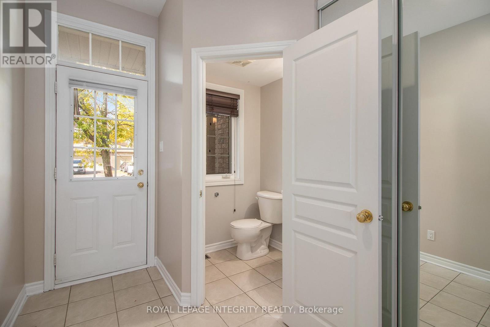 2080 Melette Crescent