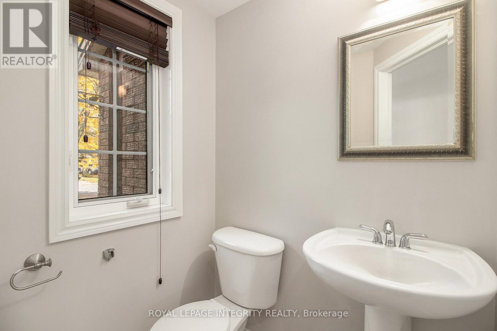 2080 Melette Crescent