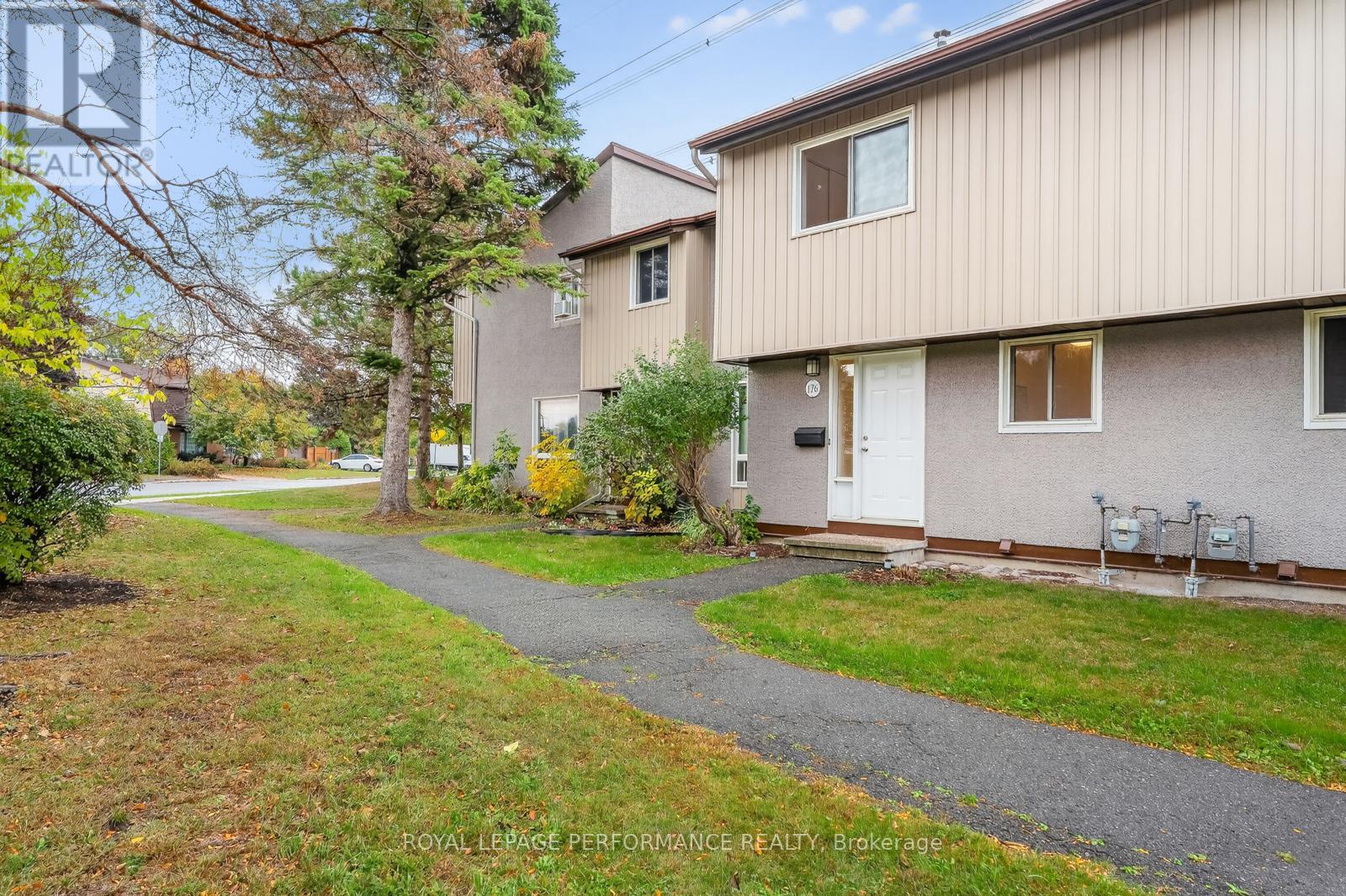 118 - 176 Woodfield Drive