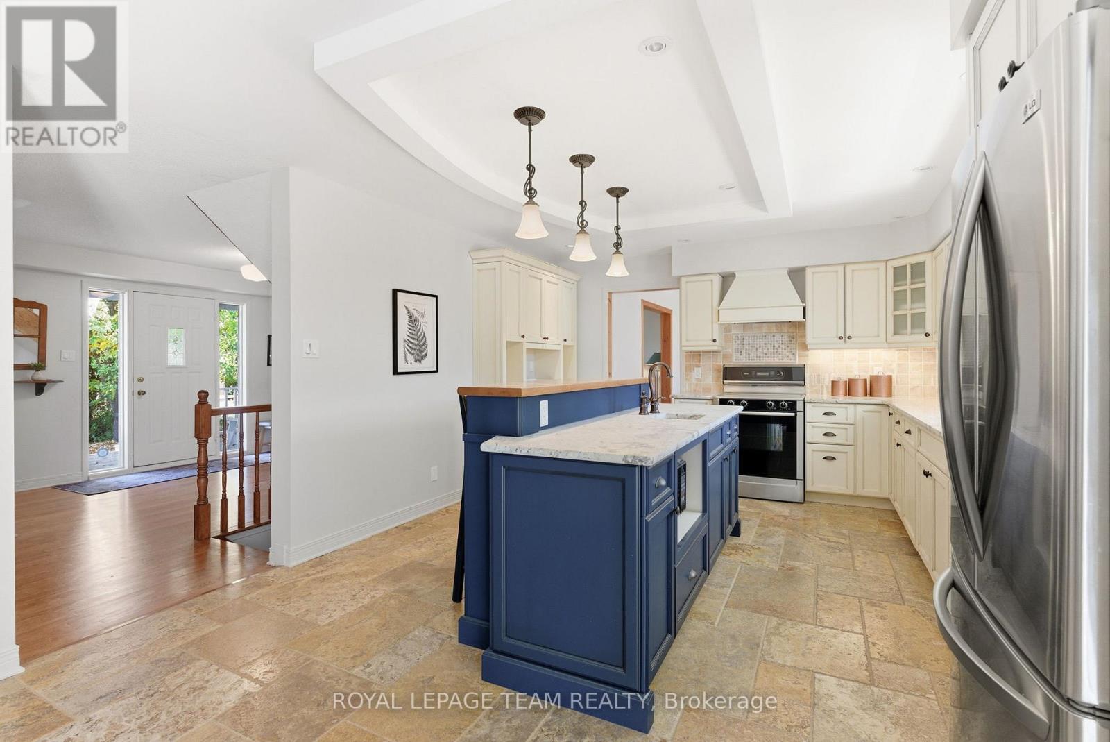 1102 Cindy Hill Crescent