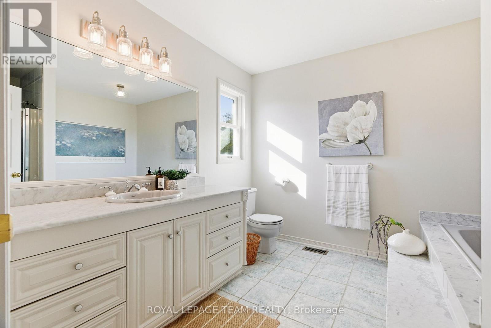 1102 Cindy Hill Crescent