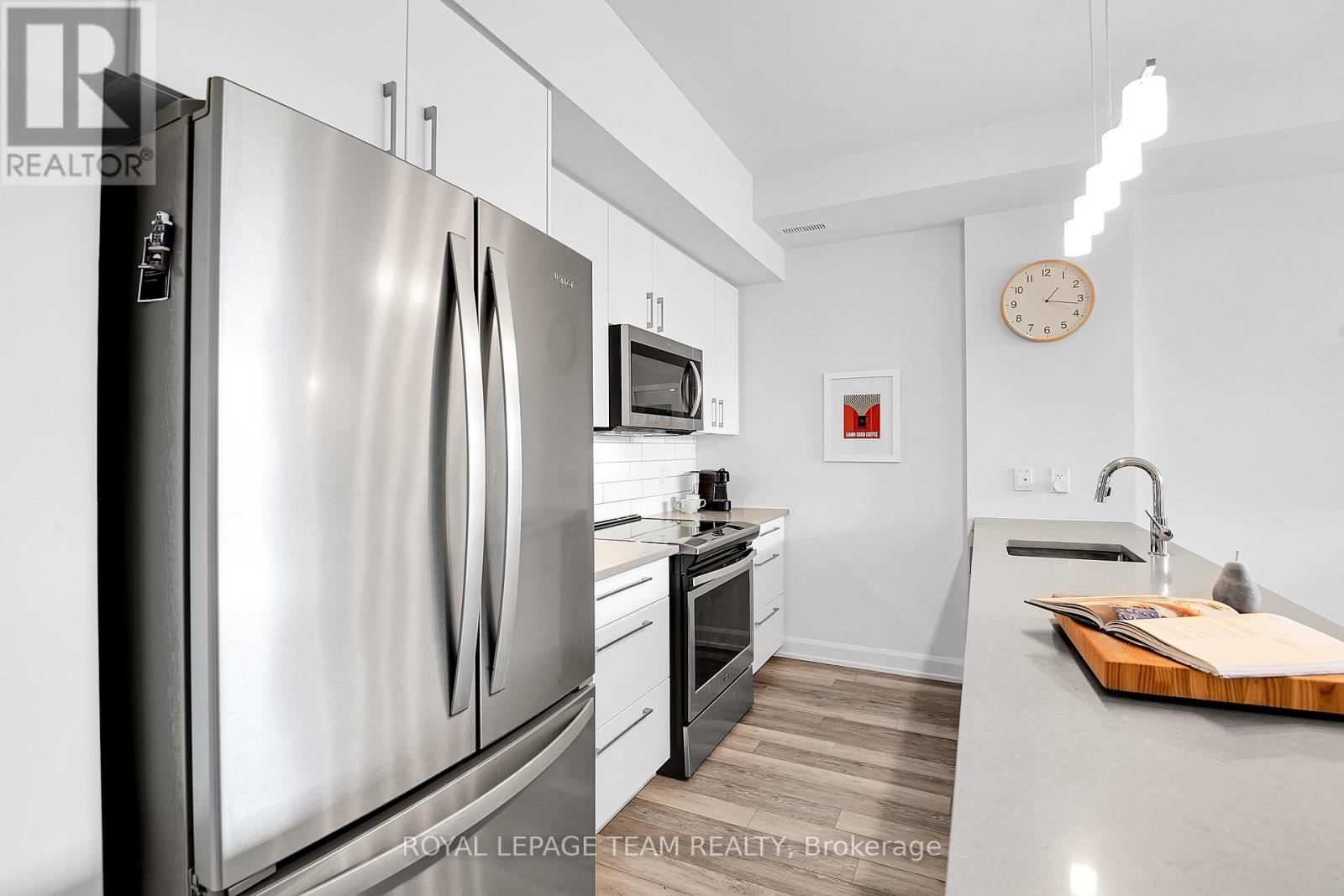 3 - 515 Gladstone Avenue