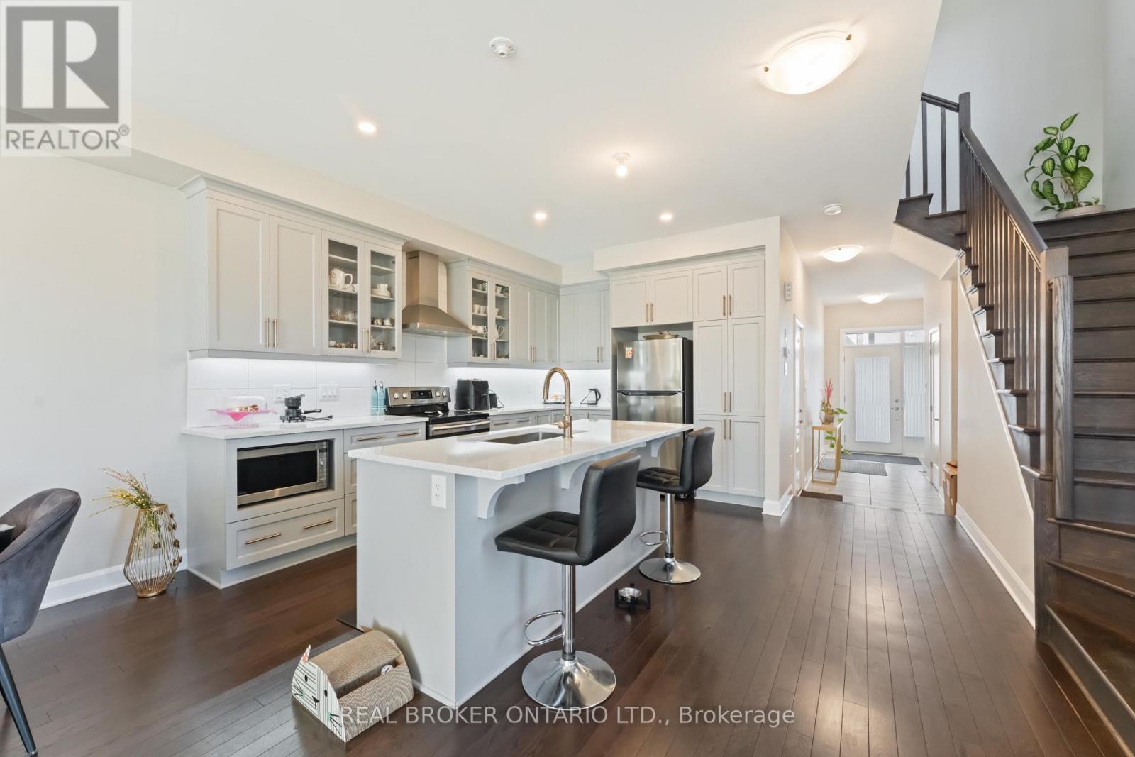 675 Taliesin Crescent