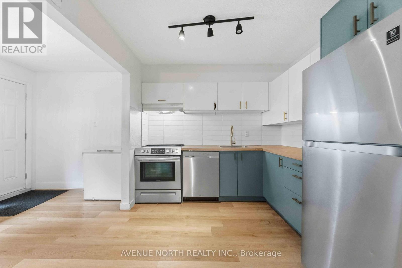 11k - 2080 Ogilvie Road