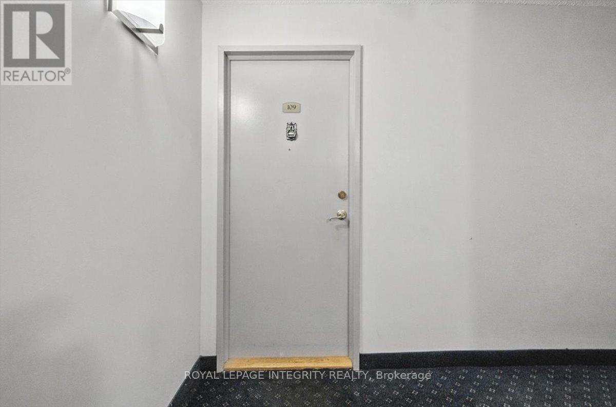 109 - 158a Mcarthur Avenue