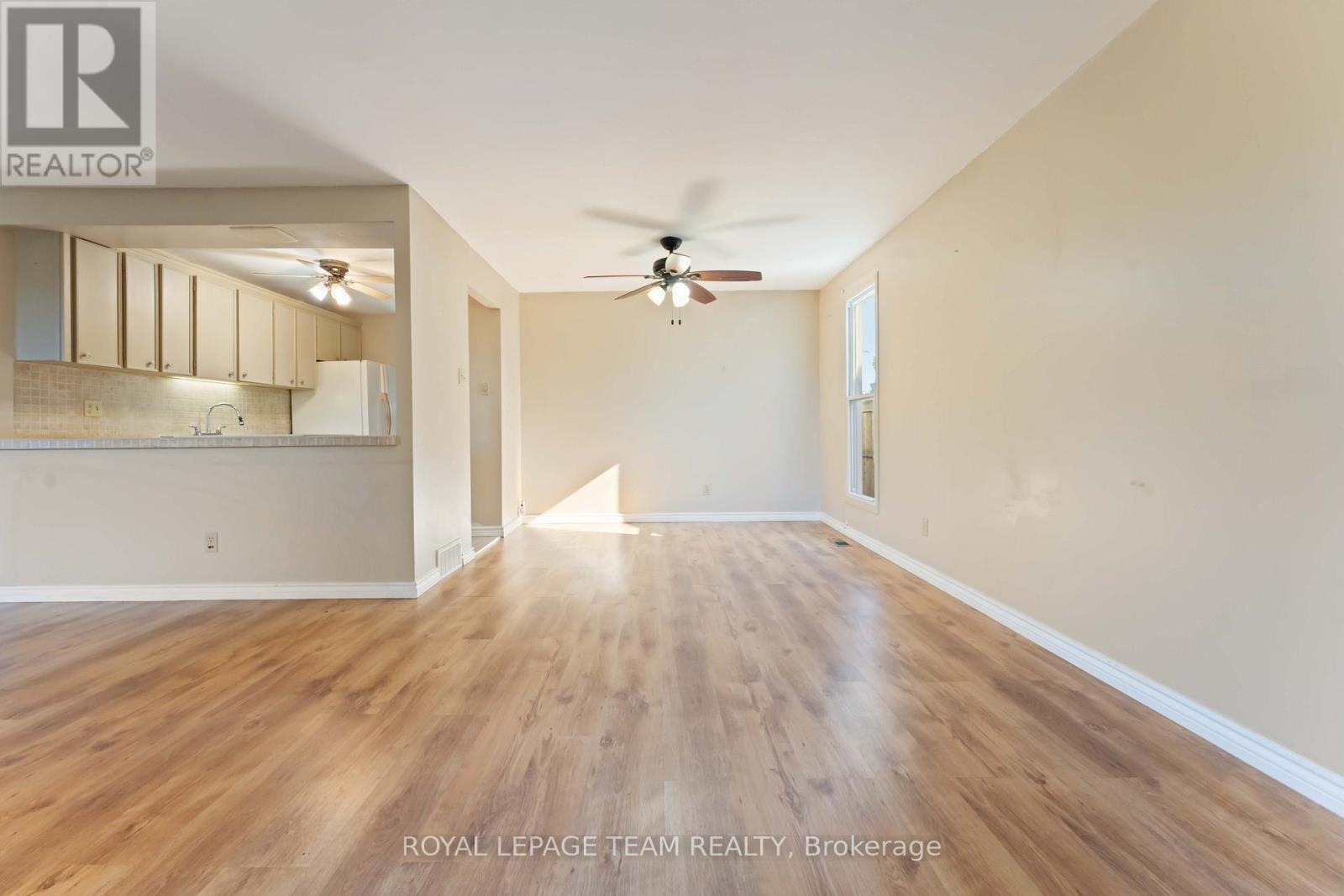 1094 Alenmede Crescent