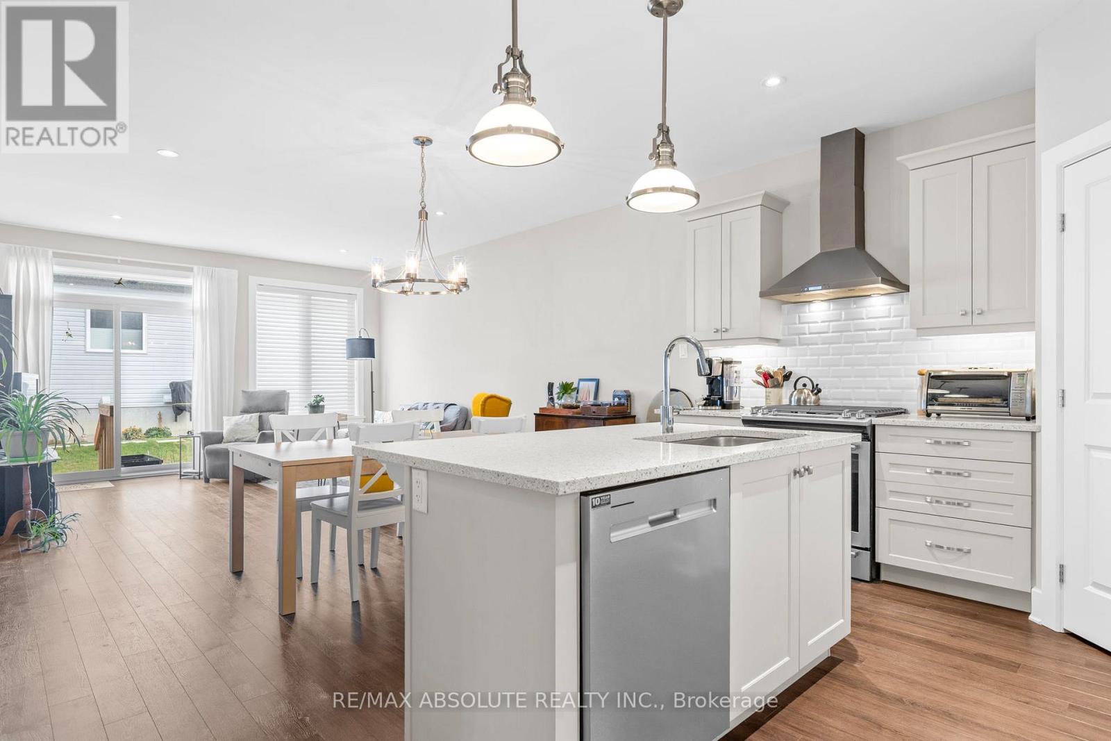 19 Elmer West Street