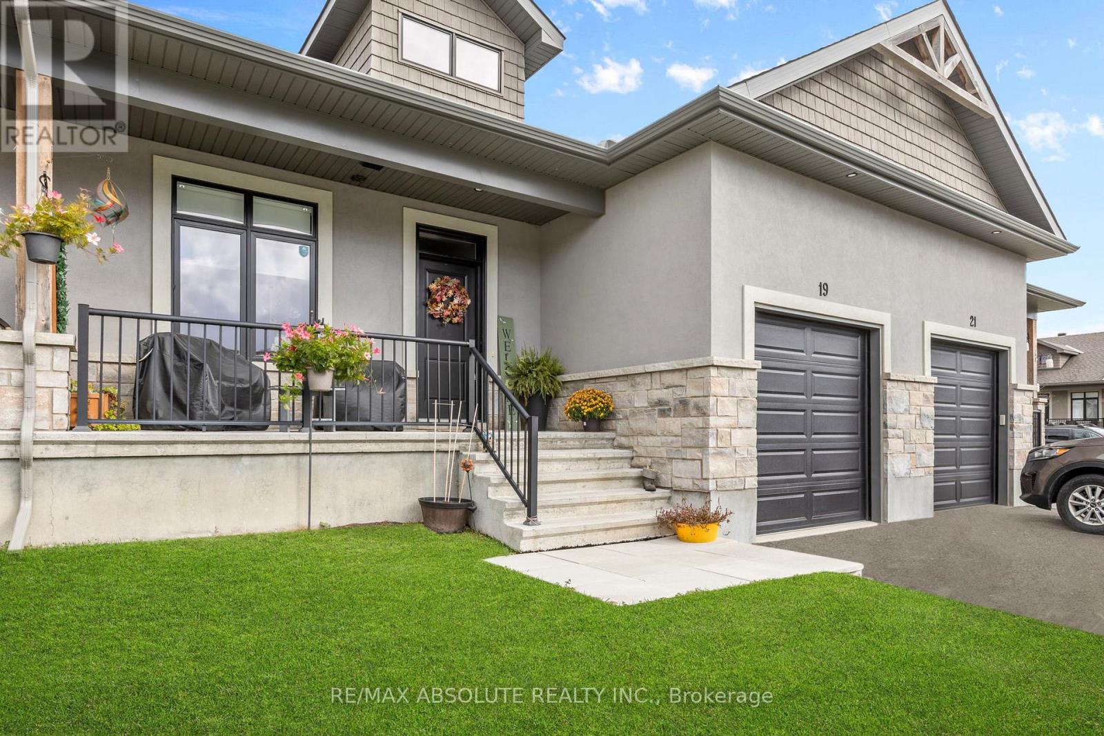 19 Elmer West Street