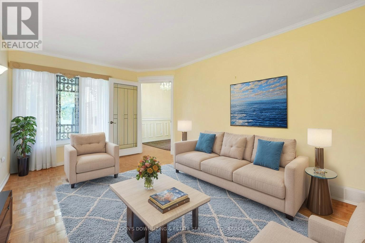 30 Chickasaw Crescent