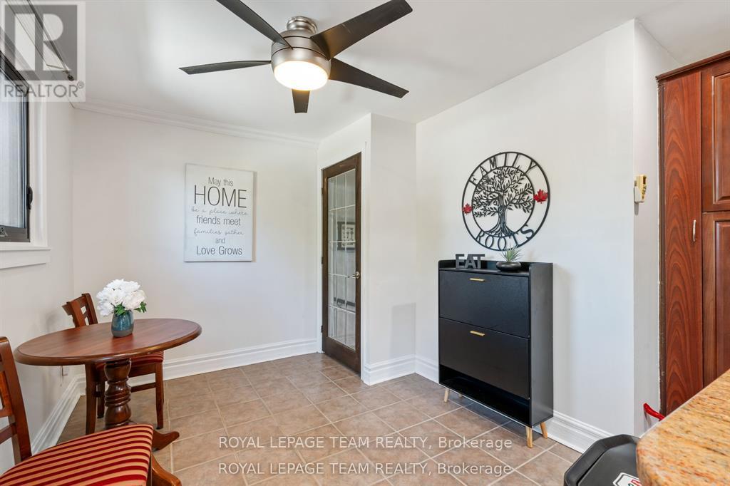 565 Dufferin Street W